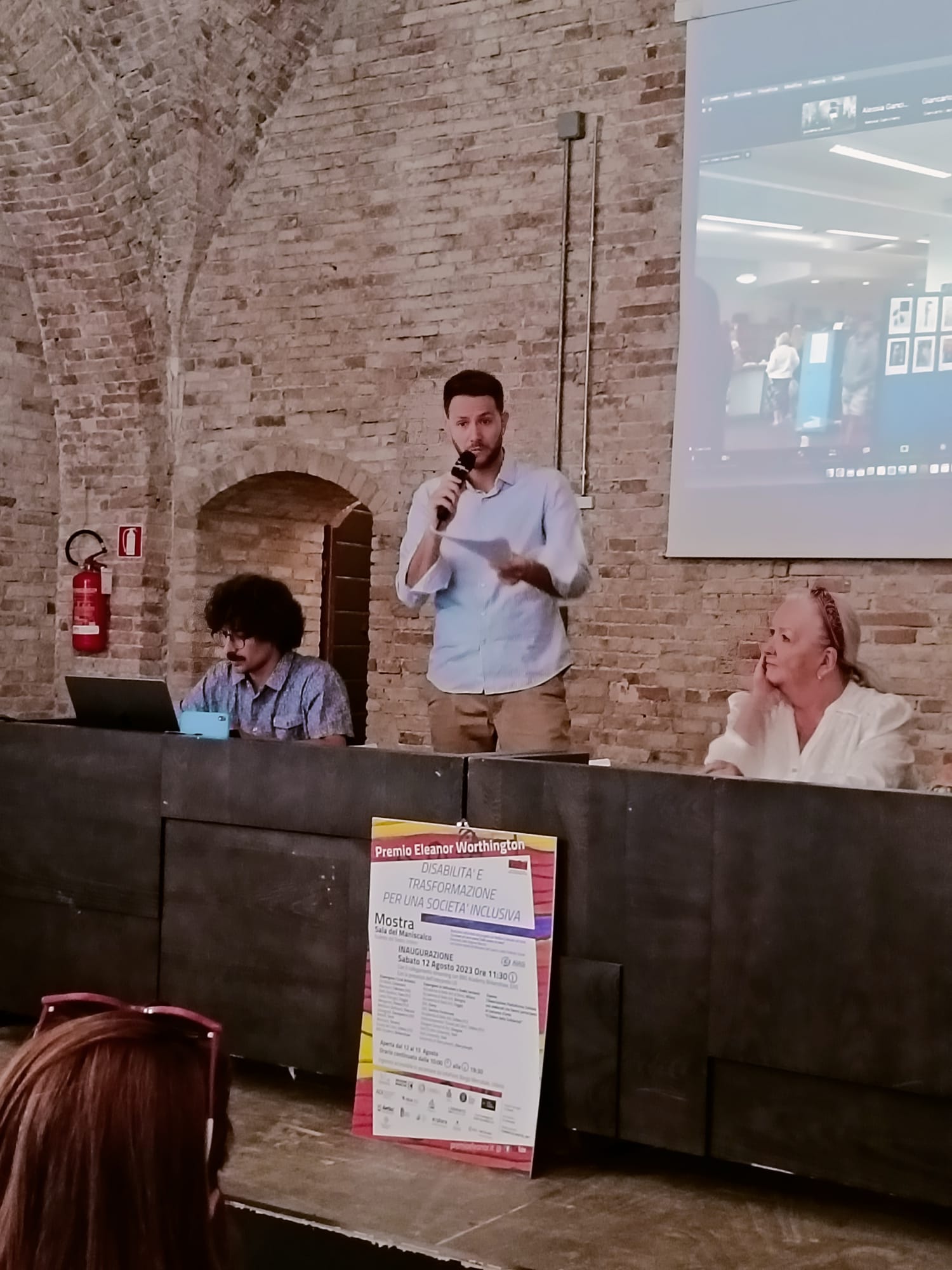 2023-sala-del-maniscalco-e-rampa-di-francesco-di-giorgio-martini-urbino-1215-agosto-licei-artistici-2023-e-scuole-universitarie-2022-disabilita-e-trasformazione-per-una-societa-inclusiva